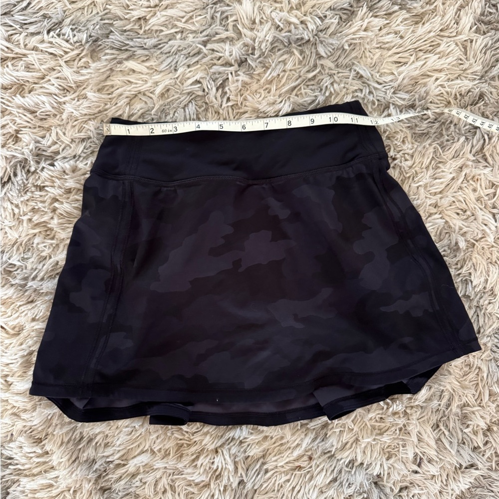 Lululemon Skirt Skort size 0 Black Camouflage